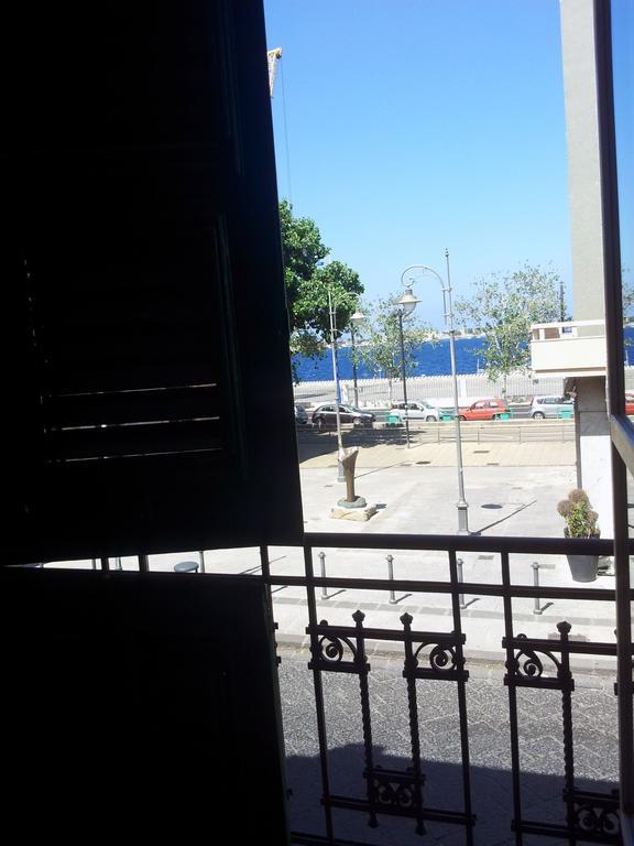 Opera Relais Bed & Breakfast Messina Exterior foto